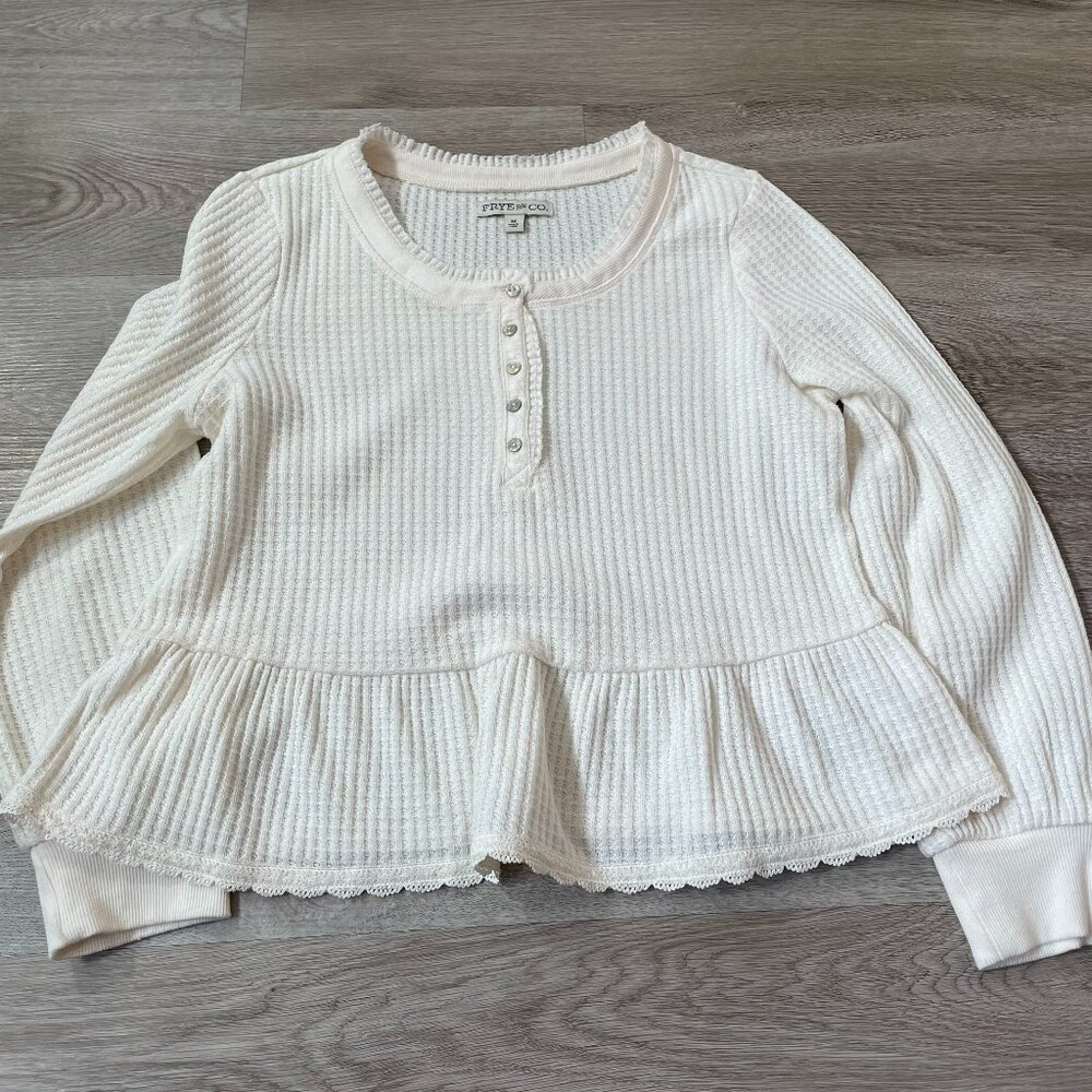 Frye & Co Waffle Top Size M